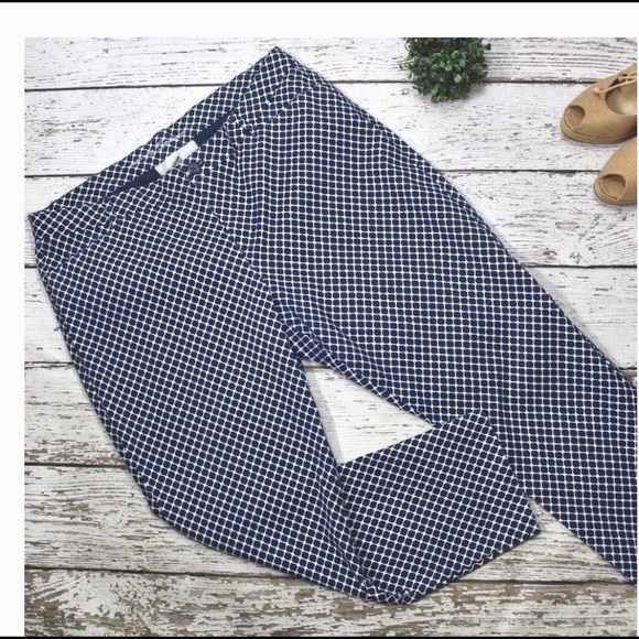 GAP Pants - 🔥 5 FOR $20🔥Gap Slim City Cropped Pants